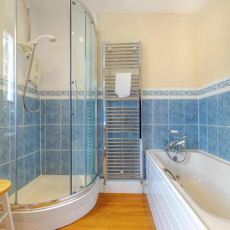 4 Bed In Oc-lr082 * Ambleside