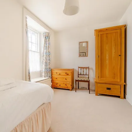 4 Bed In Oc-lr082